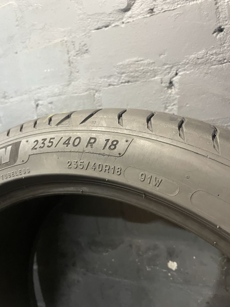 4шт 235/40 R18 Michelin Primacy 4