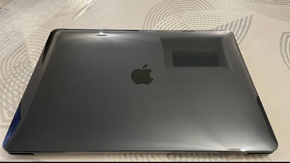 Накладка на MacBook