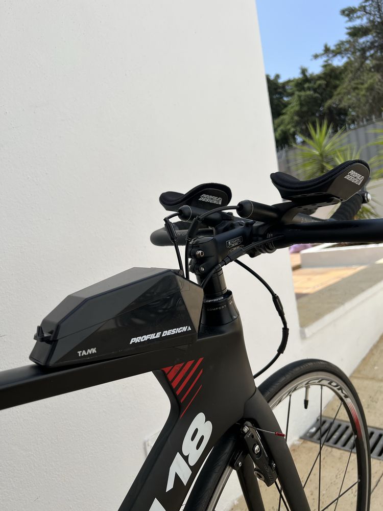 Bicicleta  triatlo Argon 18 E 117  2x11 velocidades