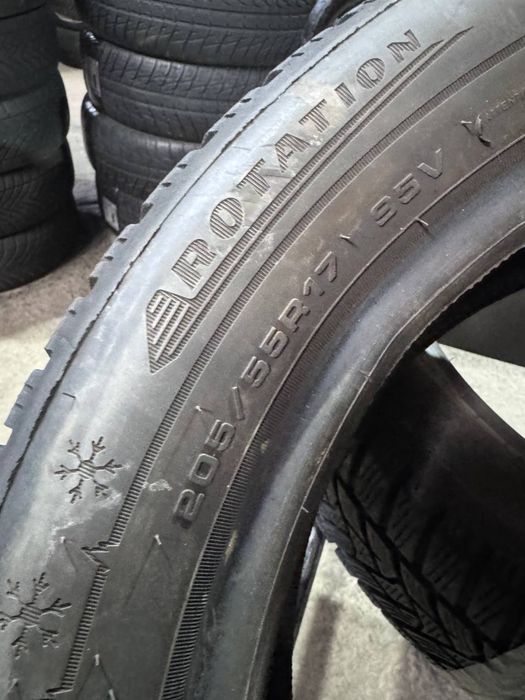 205/55/17 пара зимних шин