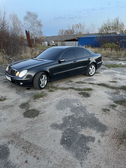 Mercedes W211 2004 рік