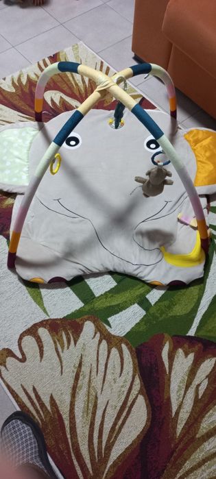 Tapete atividades bebé