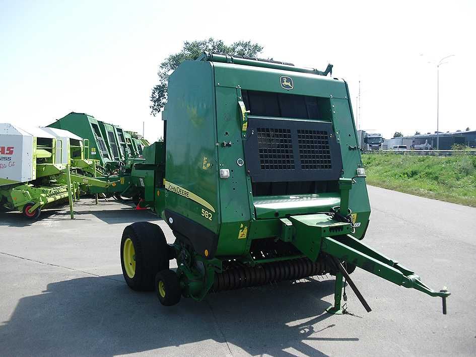 Пресс подборщик John Deere 582 (Тюкопрес, Прес підбирач рулонний)