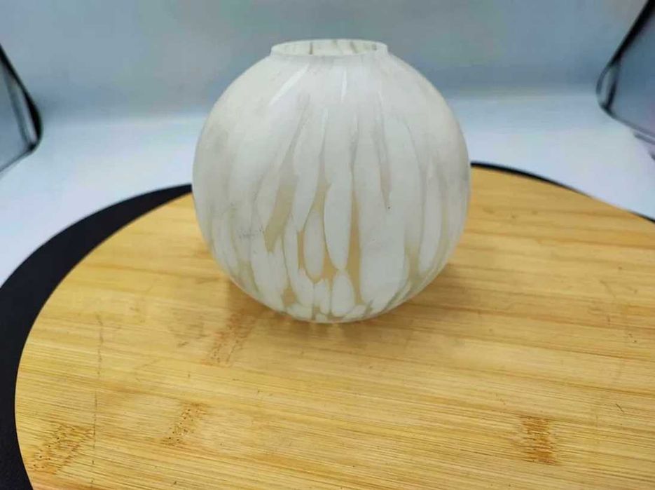 Przedwojenny klosz z huty Zawiercie