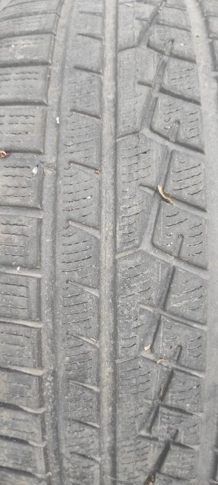 Продам комплект гуми R18