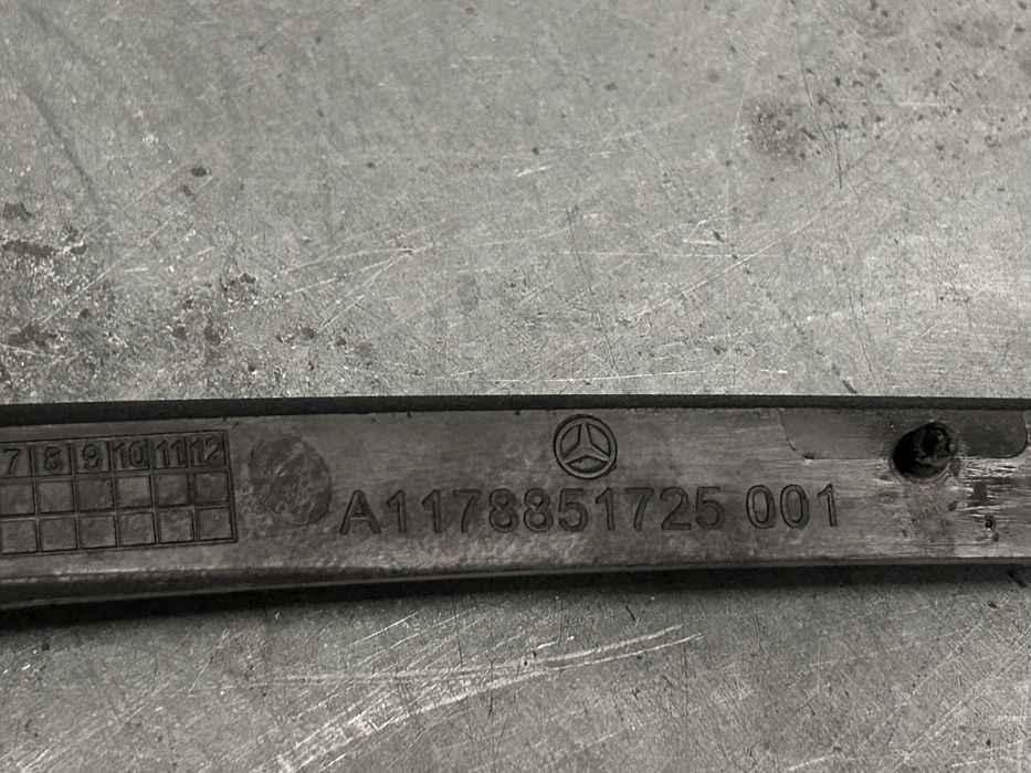 Dokładka, lotka zderzaka lewa przód Mercedes CLA C117 45 AMG 13-16r.