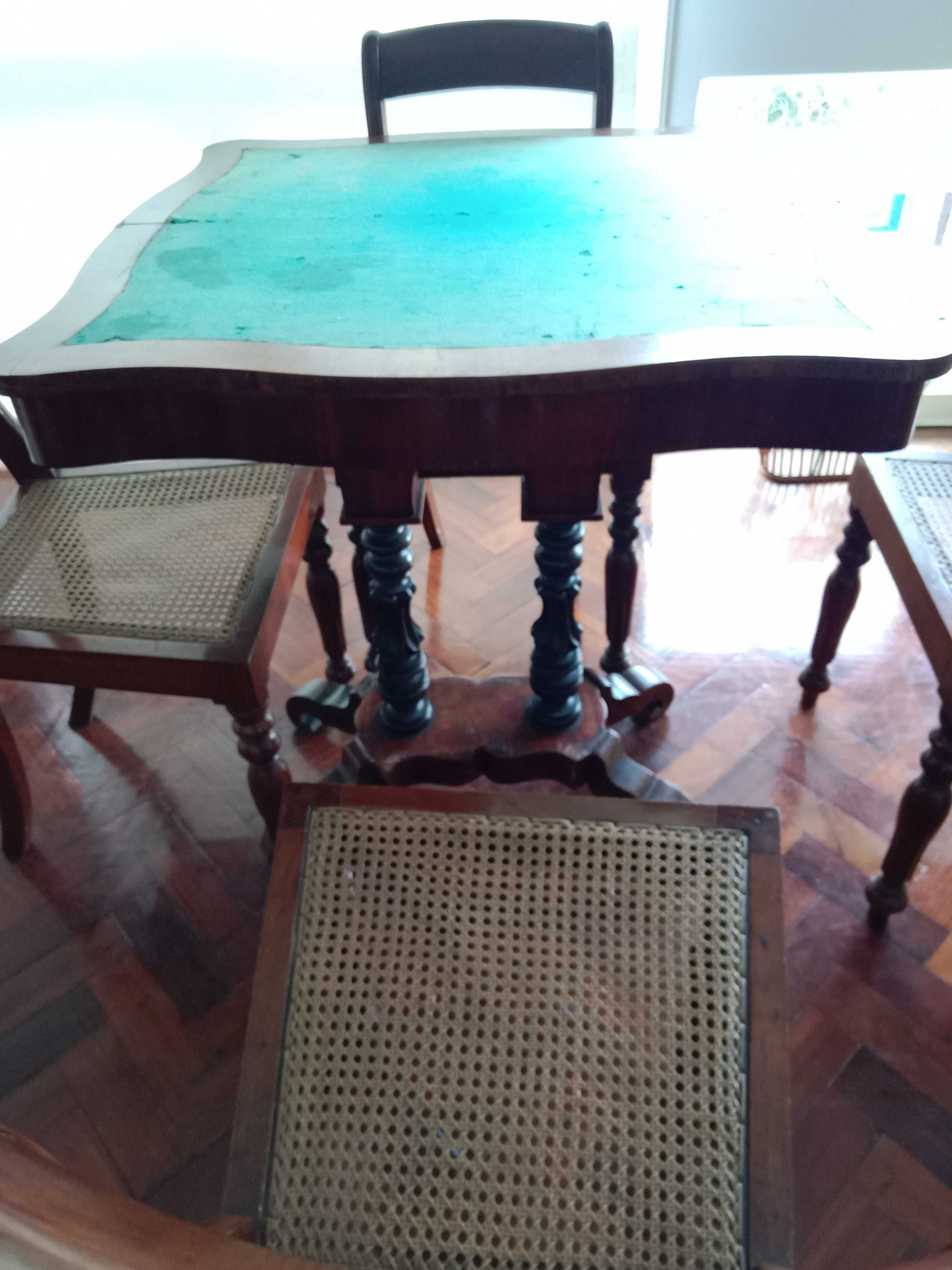 Mesa de Jogo Lomberny