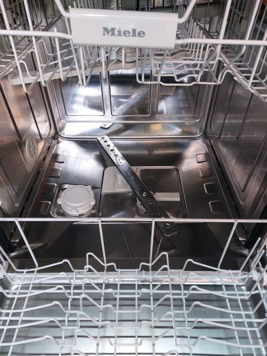 Посудомийна машина посудомийка Miele G 6300 SC окремостояча 60см