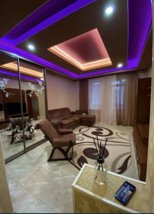 Продается уютная и просторная 2к /квартира Сталинка ,в Центре города!