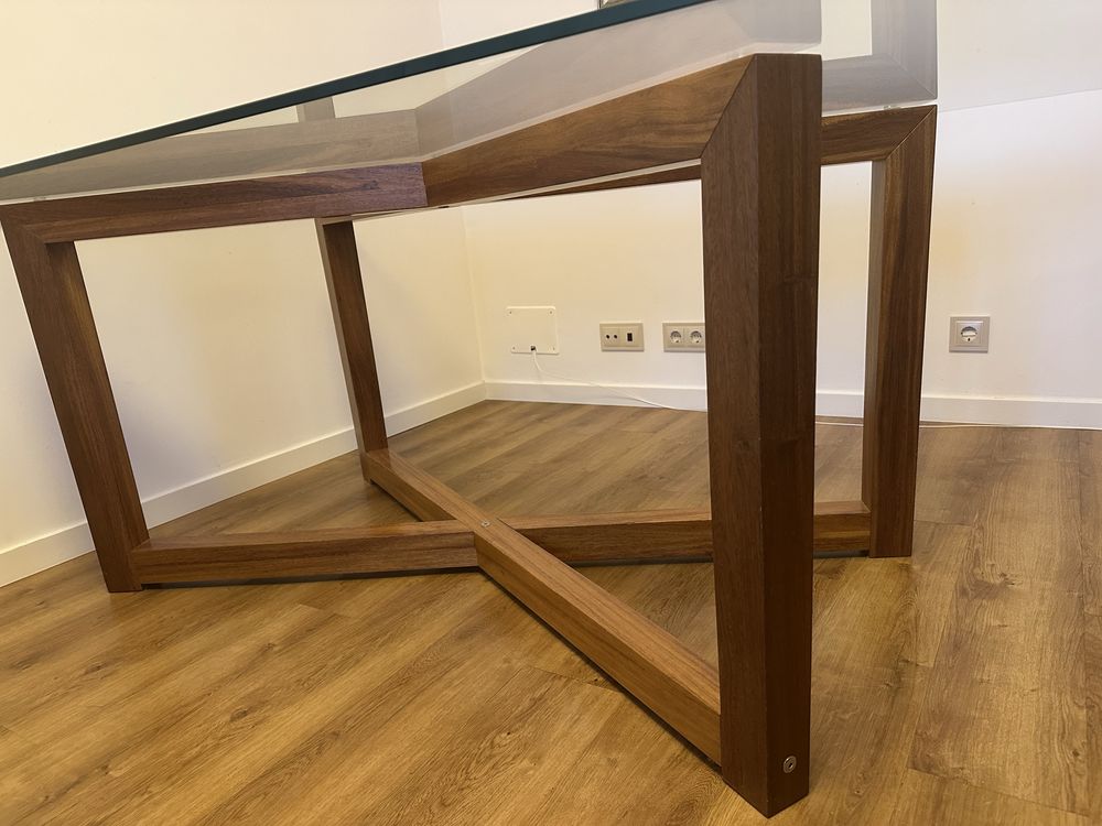Mesa madeira maciça com tampo de vidro