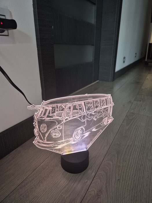 Lampka zmieniająca kolor VW
