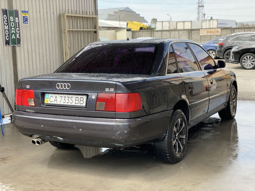 Ауді в гарному стані