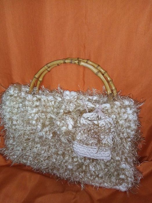 Malas de mão artesanais