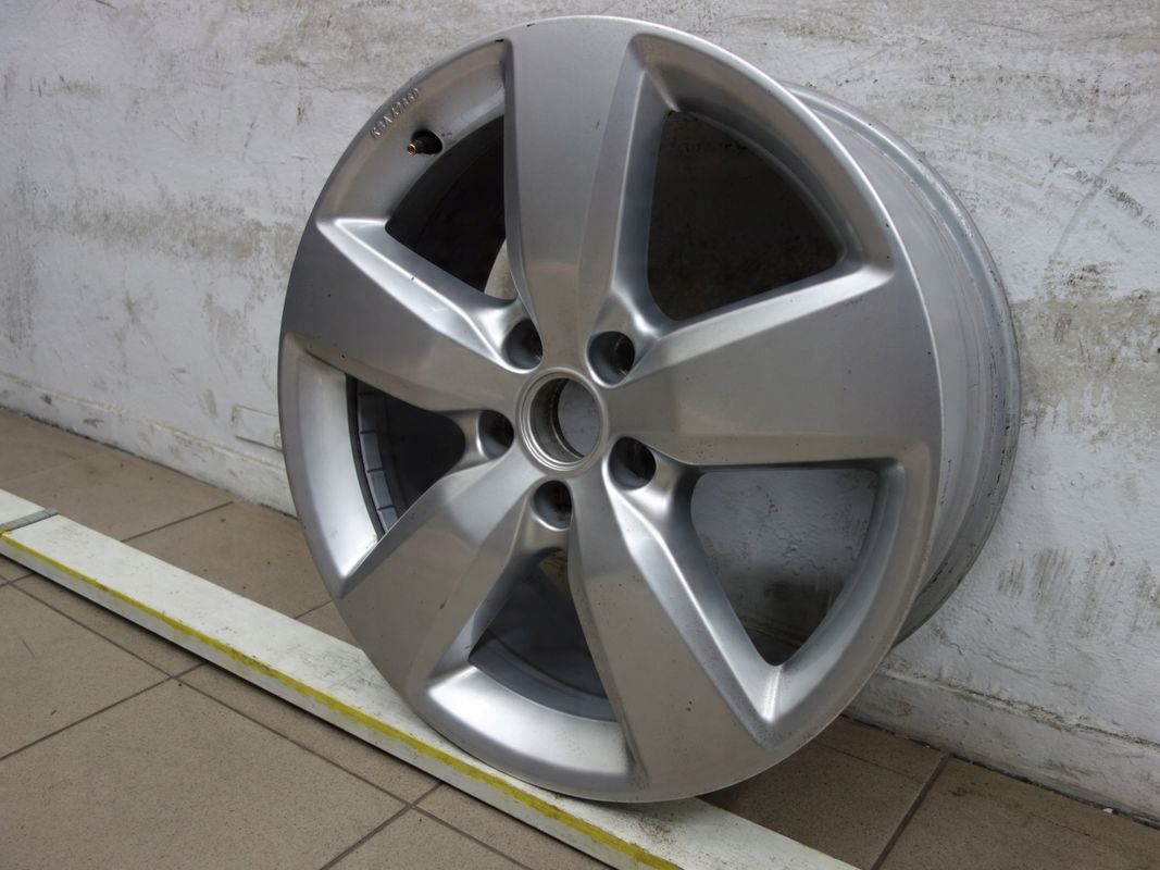 18/5x120 Felga Aluminiowa Vw Oryginalna Amarok 2h