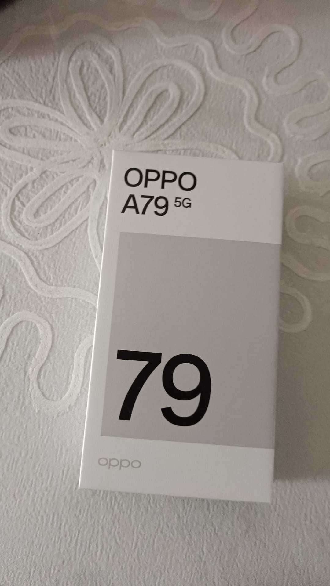 Telemóvel OPPO A79 novo com garantia