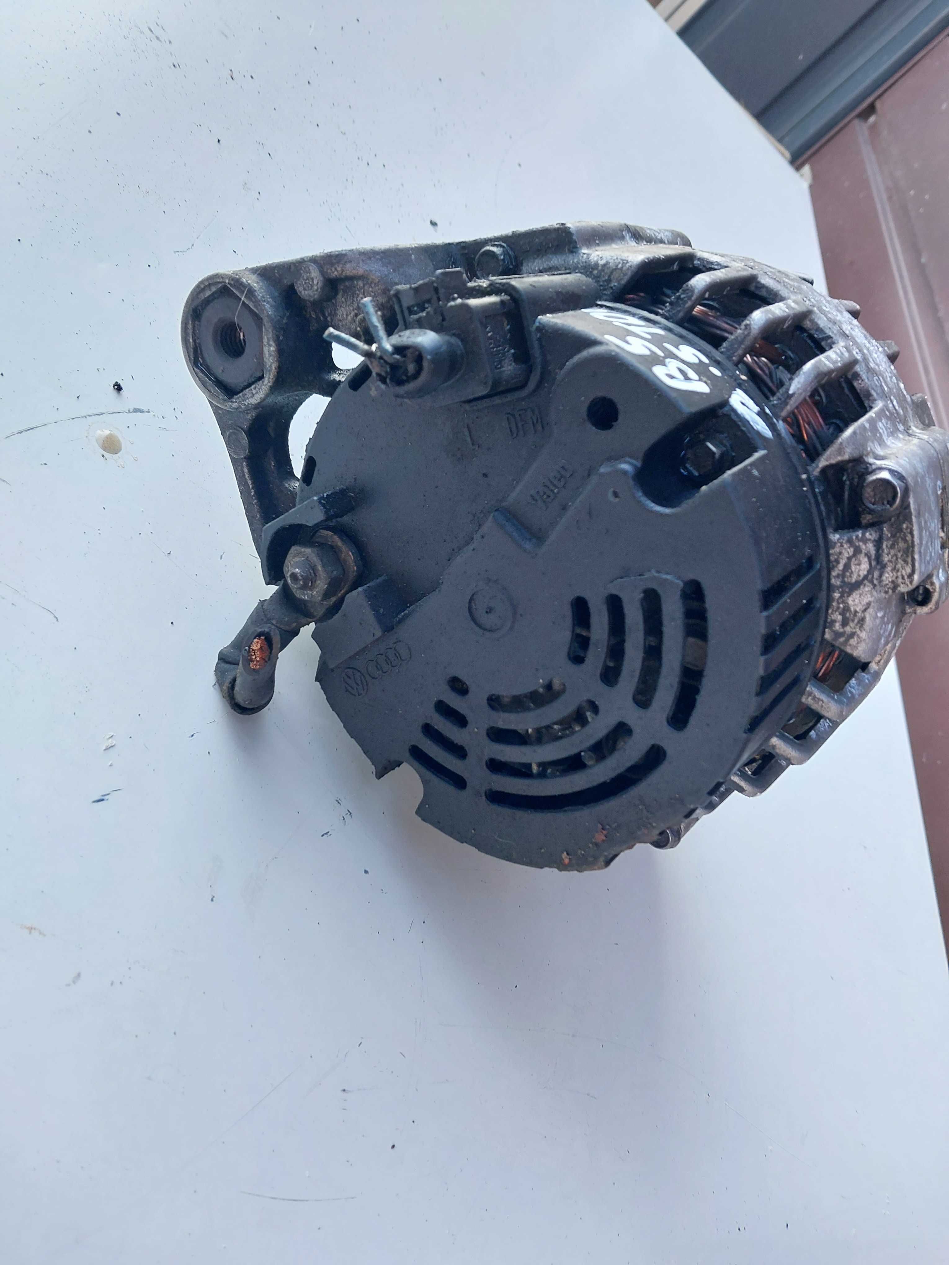 Alternator Audi a6 c5 2.5 tdi A4 b5 Passat b5 2.5tdi V6 AKE AKN BAU