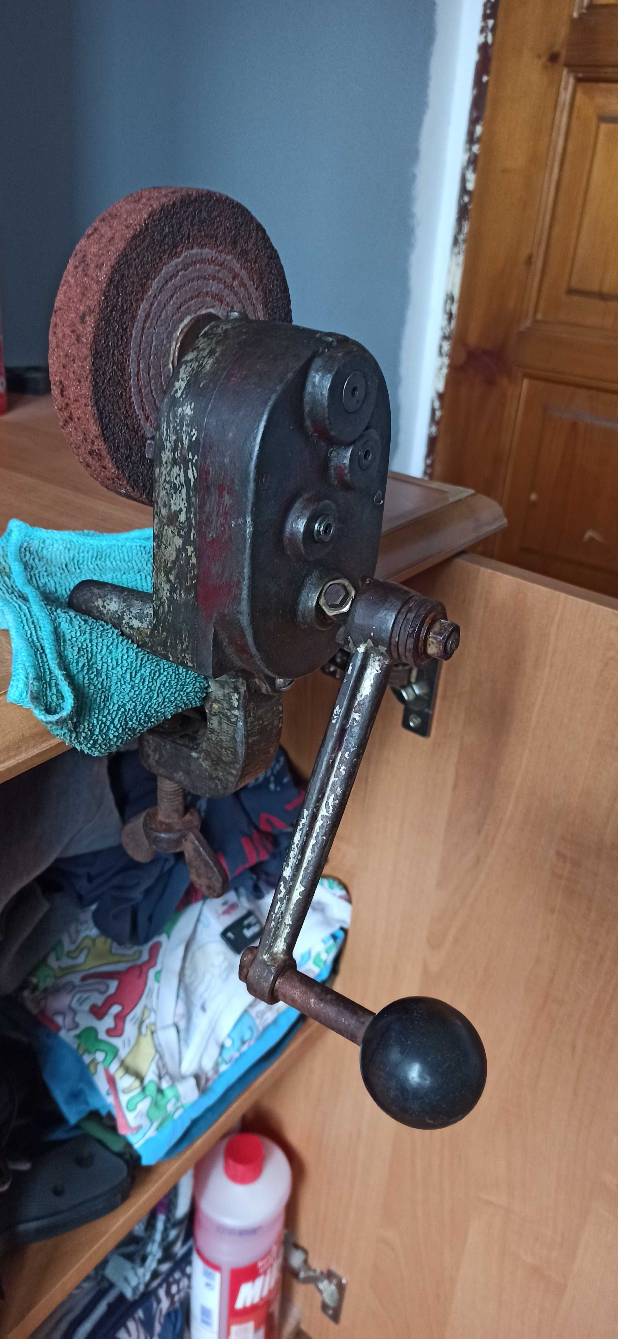 Szlifierka mechaniczna na korbe. Kamień. Antyk!