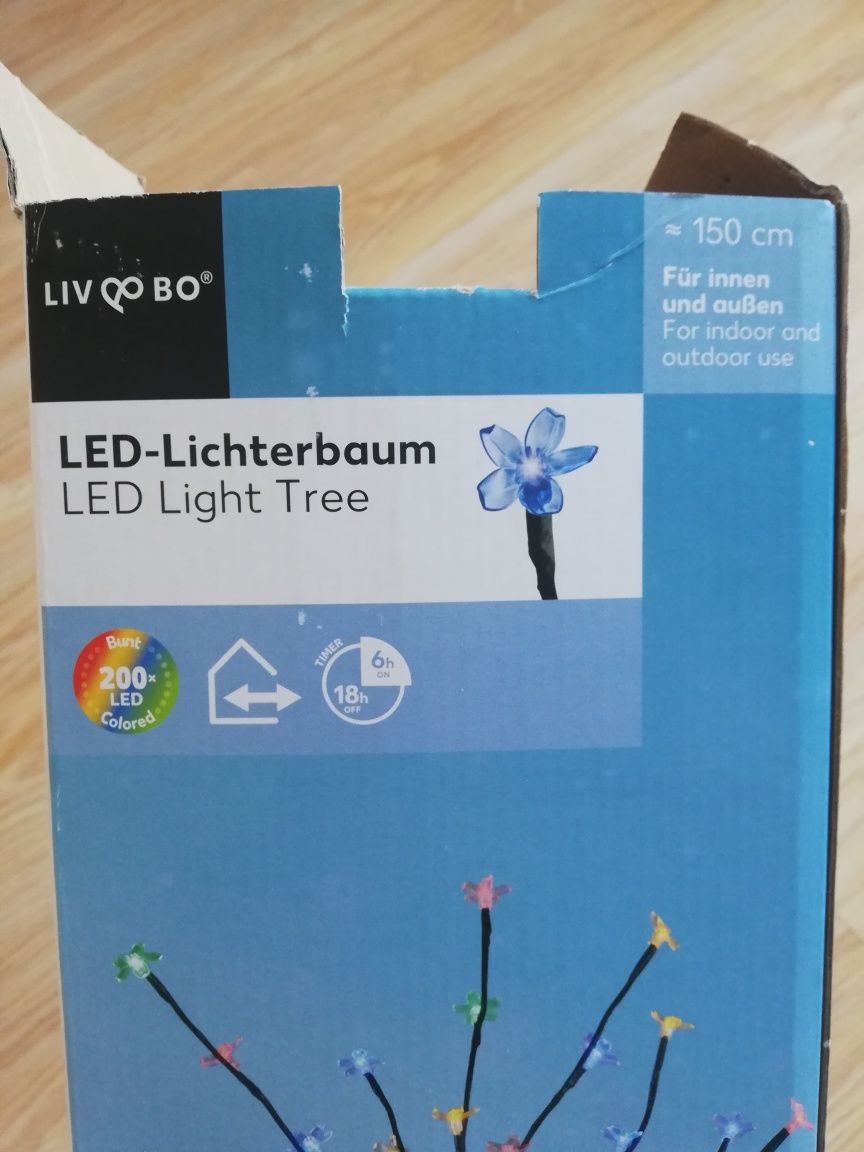 Drzewko LED 150cm kolorowe