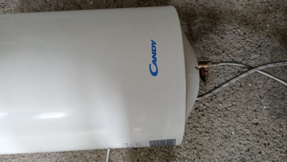 Esquentador / Termoacumulador Elétrico Candy – Pouco Uso