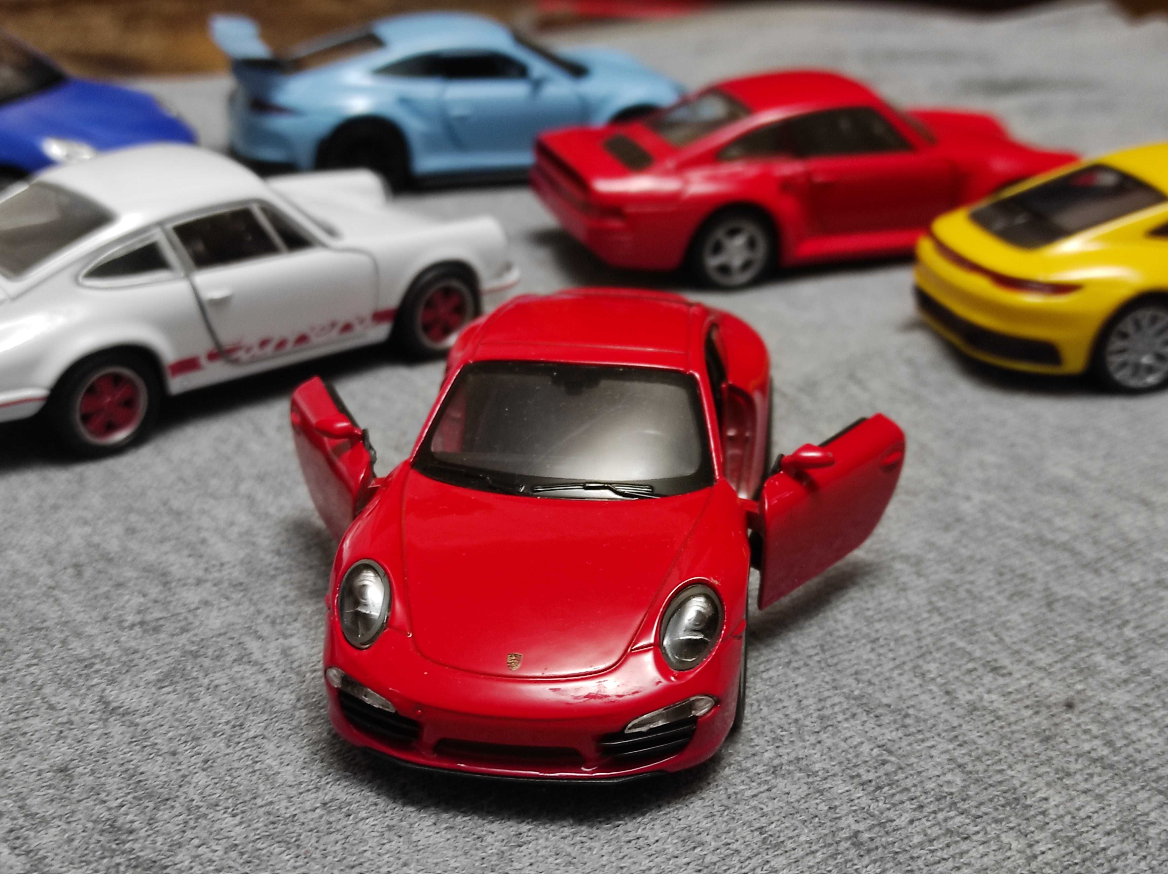 Машинка Porsche 911 Carrera S Welly 1/36 Модель Порше Каррера (991)