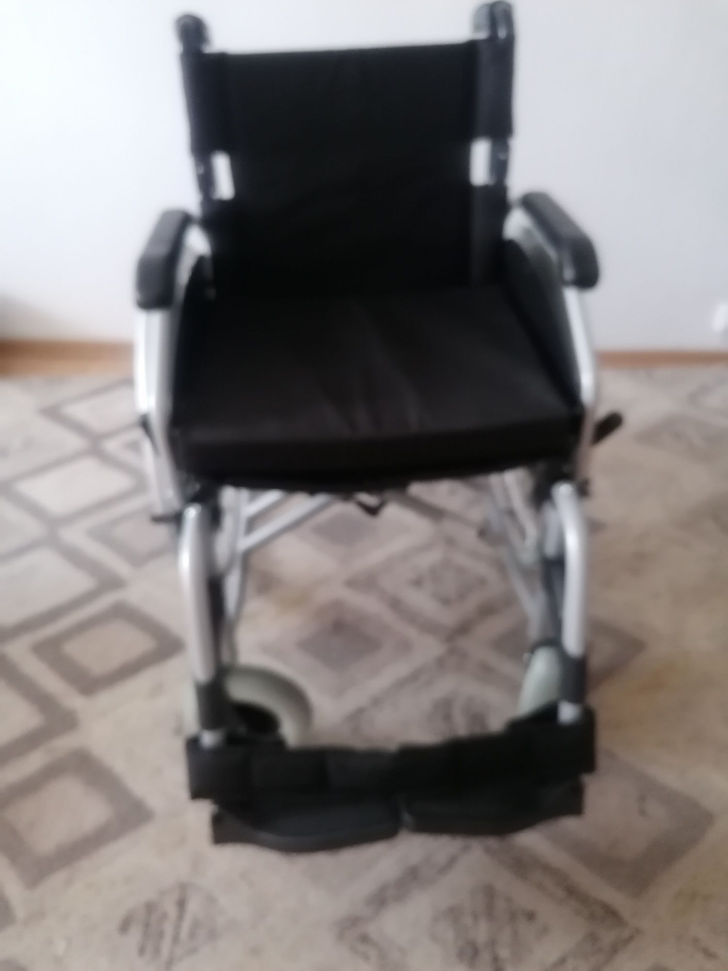 Nowy wózek inwalidzki firmy TIMAGO