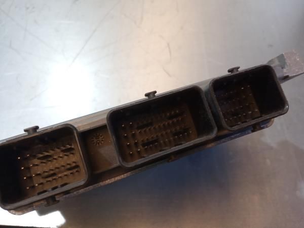 Centralina motor / ECU RENAULT Twingo II (CN0_)