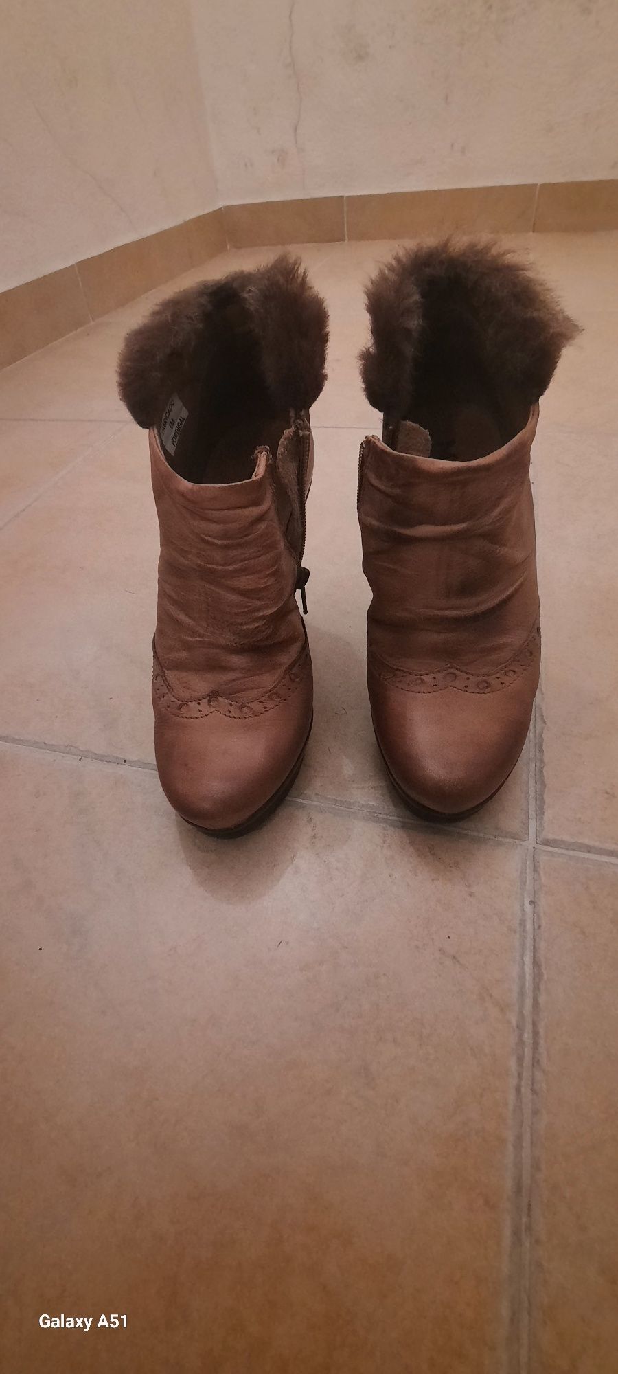 Botas de salto alto