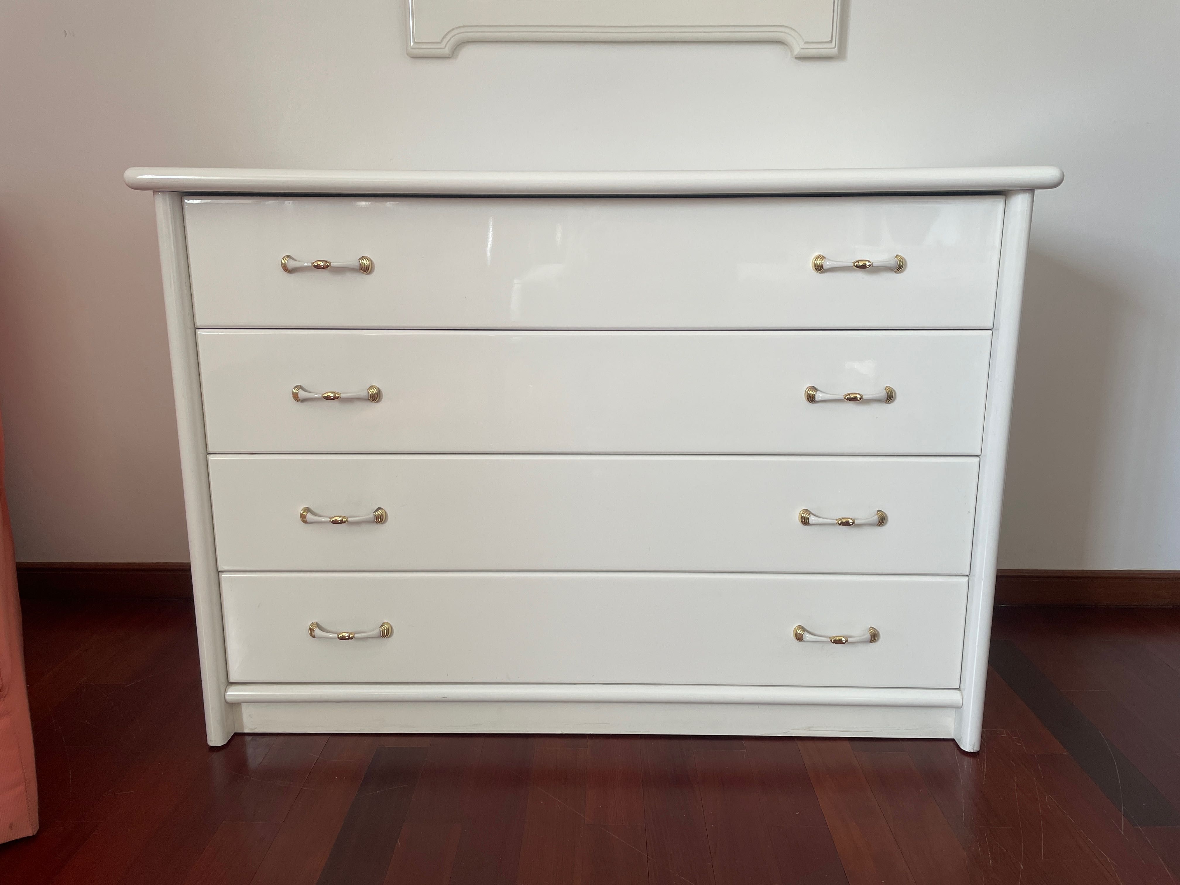 Cómoda branco brilhante  + espelho