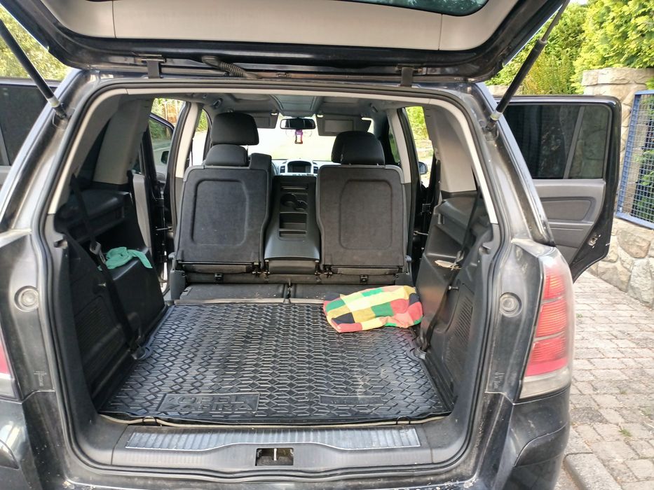 Трансфер Львів -Шегині, Краковець..до 4 пасажирів з невеликим багажем.