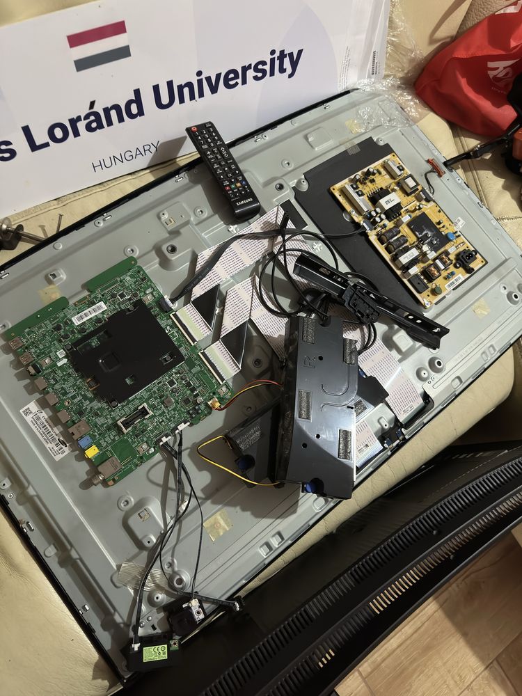 Samsung UE40KU6100k