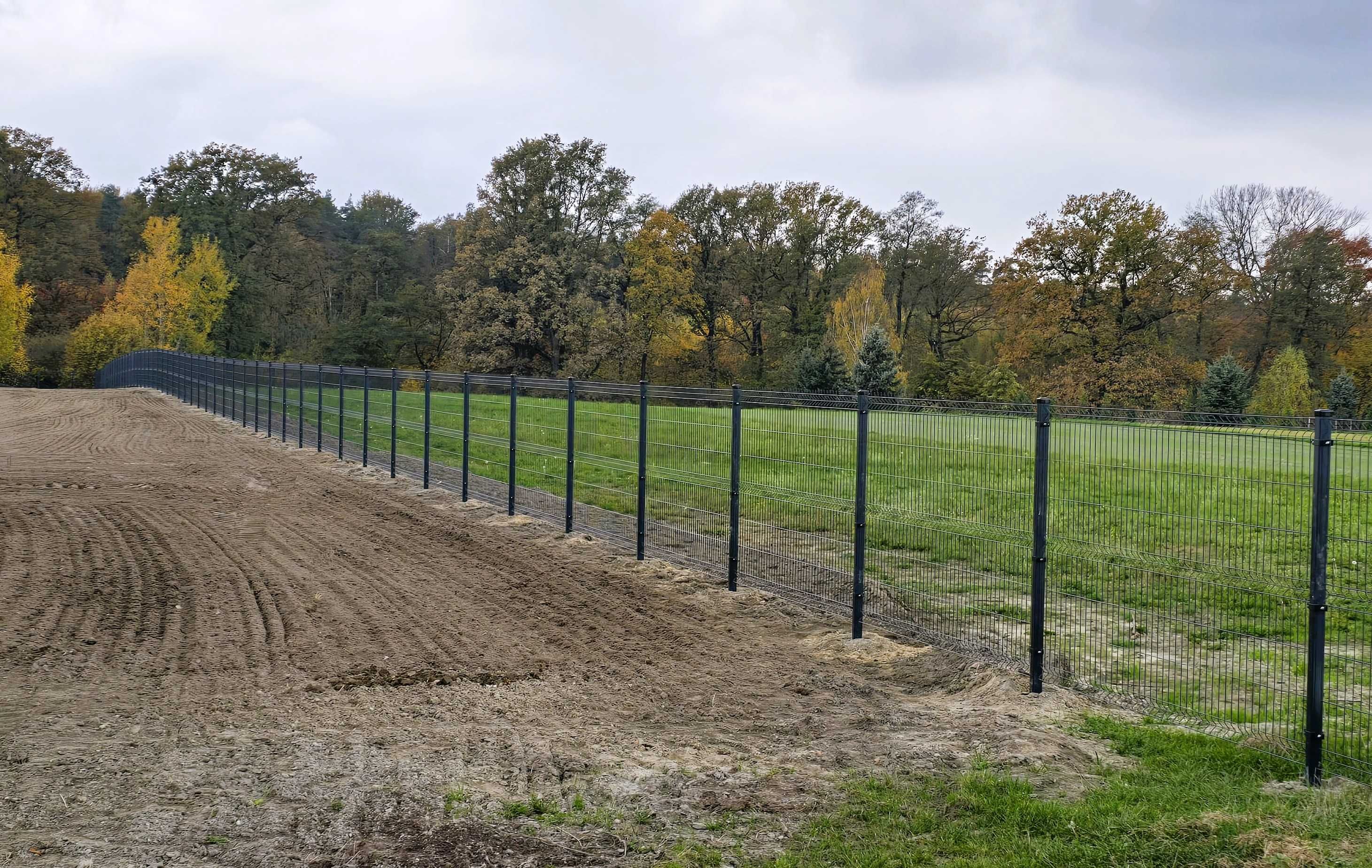 Kompletne ogrodzenie panelowe 153 fi4 Słupek podmurówka. Bramy Furtki