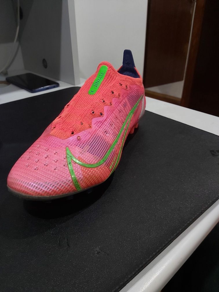 Chuteira mercurial vapor 14 Pro FG