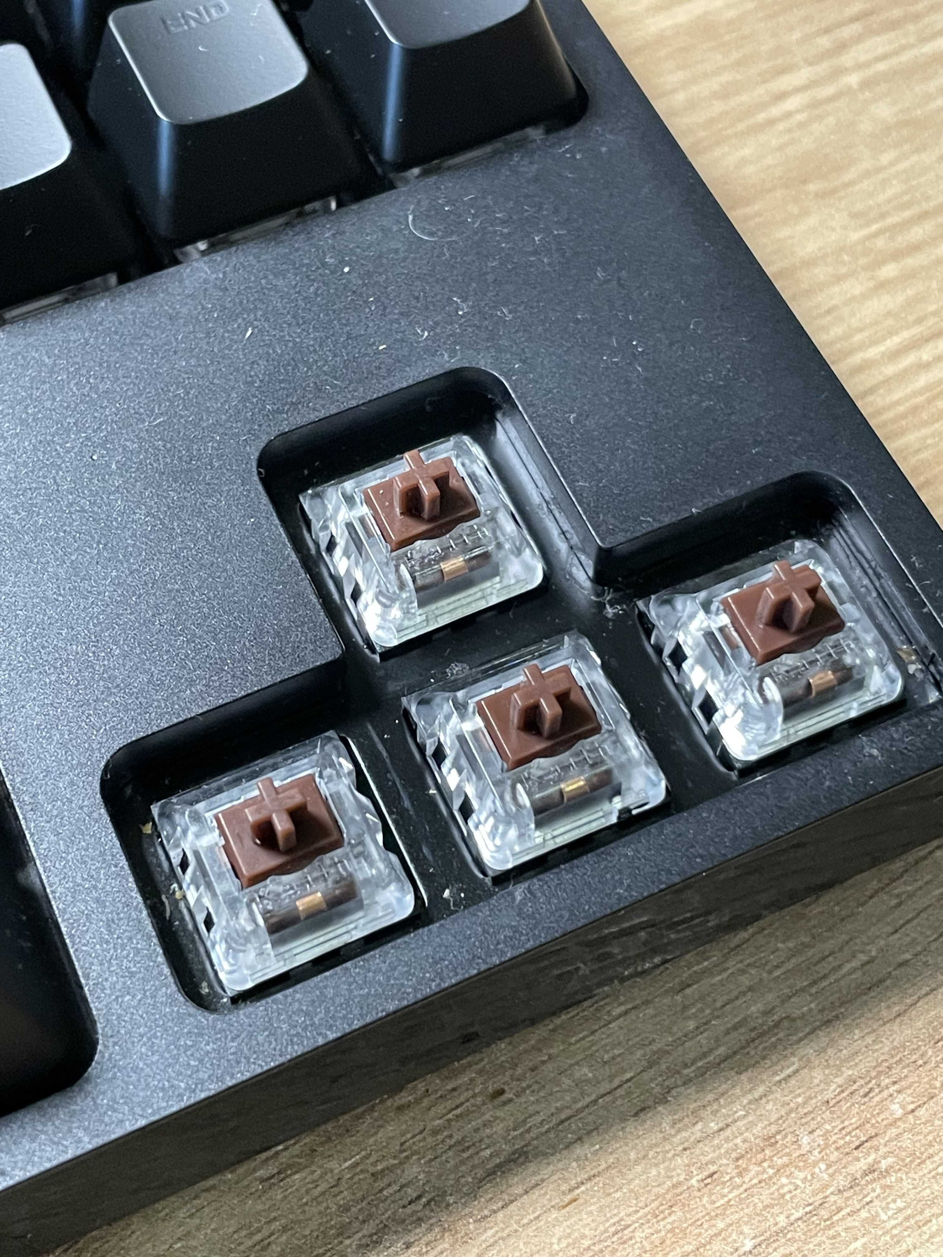 Клавіатура Logitech G PRO RGB GX Tactile стан дуже гарний