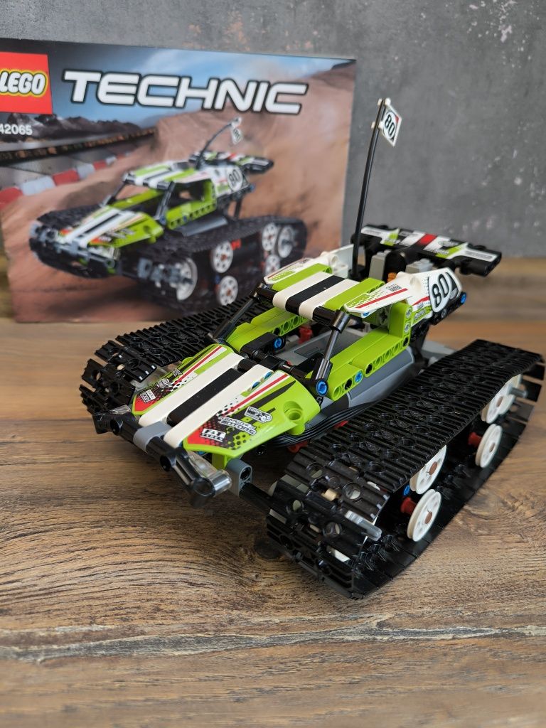 LEGO Technic 42065 в идеальном состоянии, инструкция