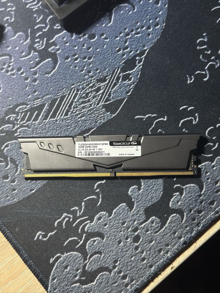 Оперативна памʼять T-Force 16gb ddr4 3200ghz