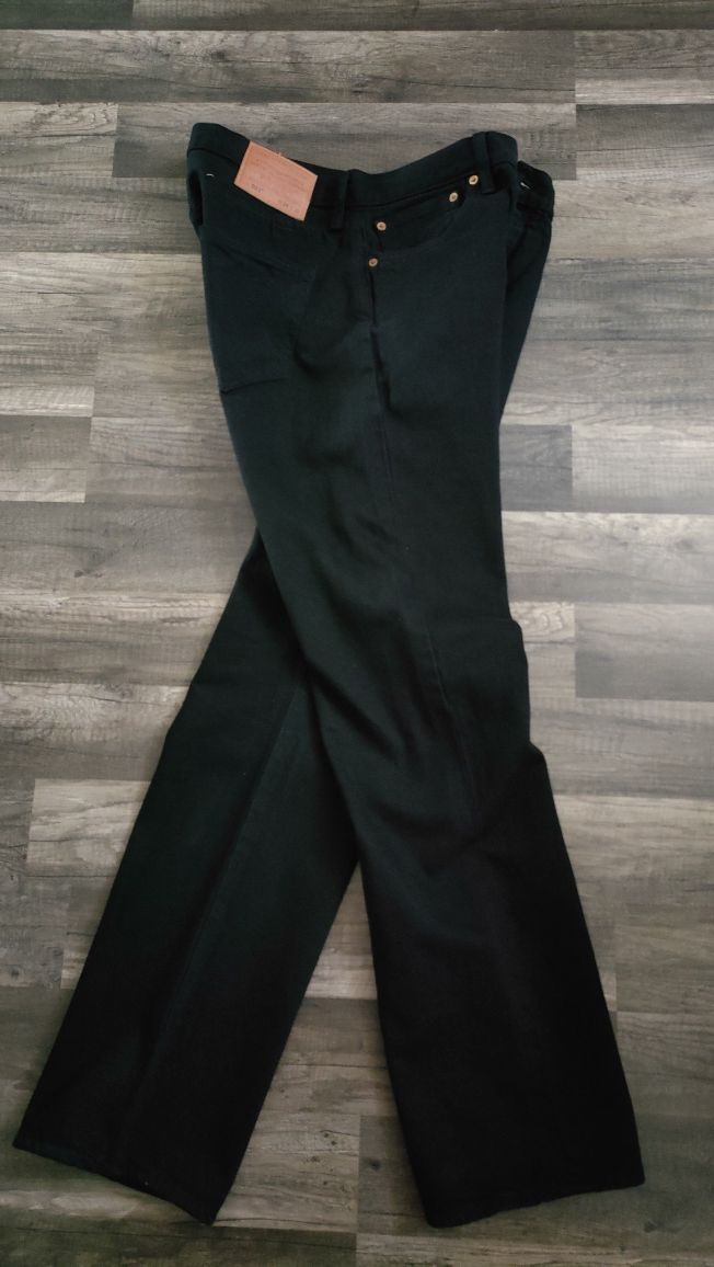 klasyczne , czarne ,nowe spodnie LEVI'S 501  34/32