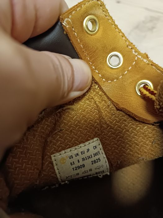 Продам взуття Timberland