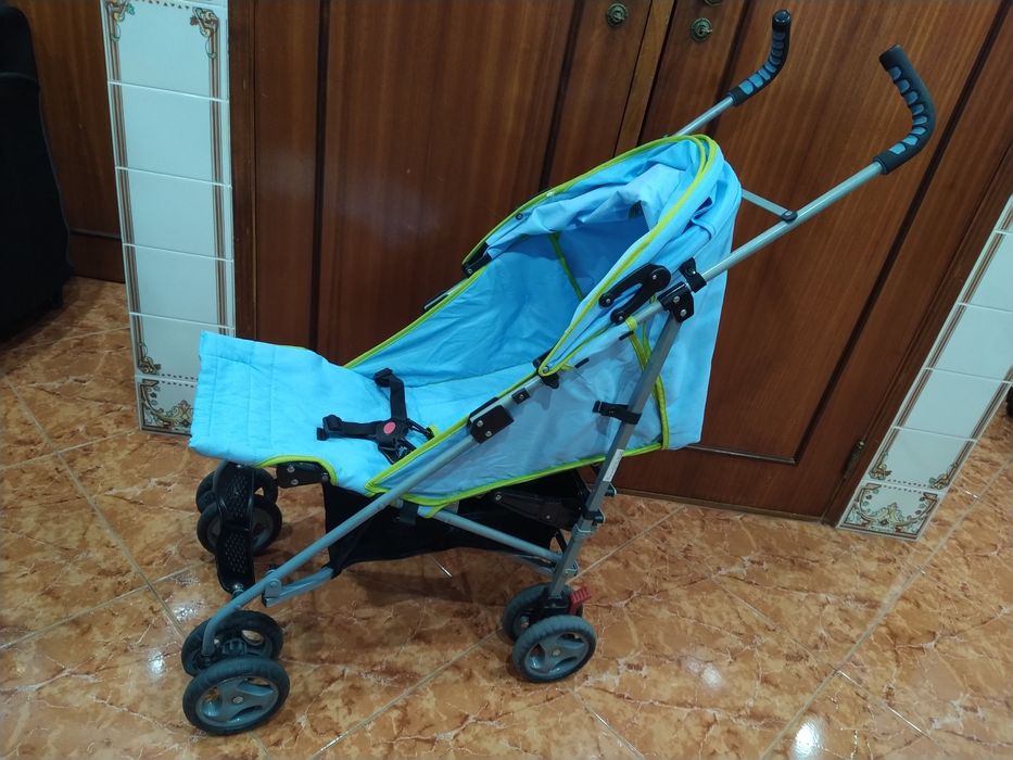 Carrinho de bebé bengala casa quarto apartamento vivenda escritório.