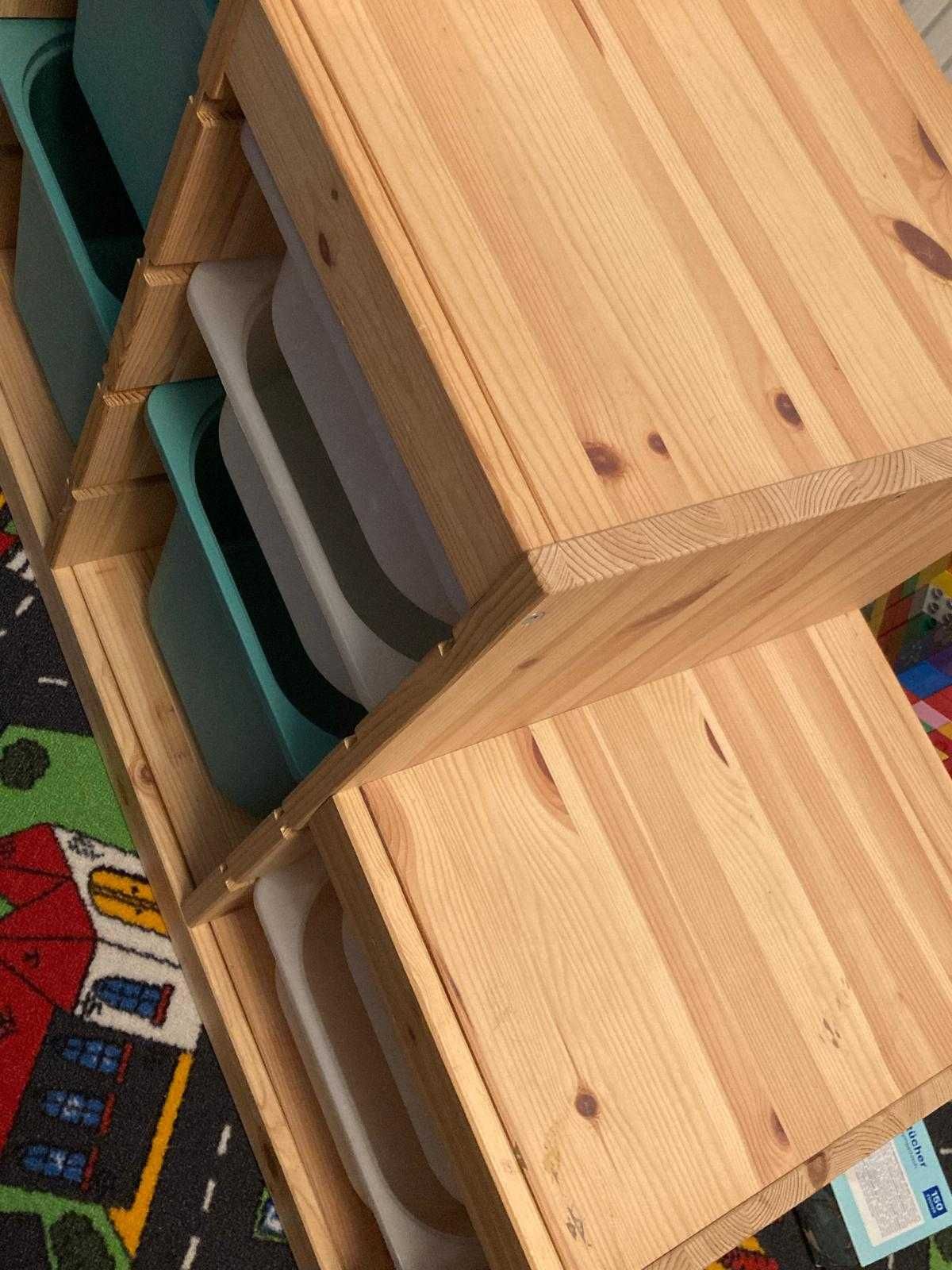 Regał Trofast Ikea z pojemnikami