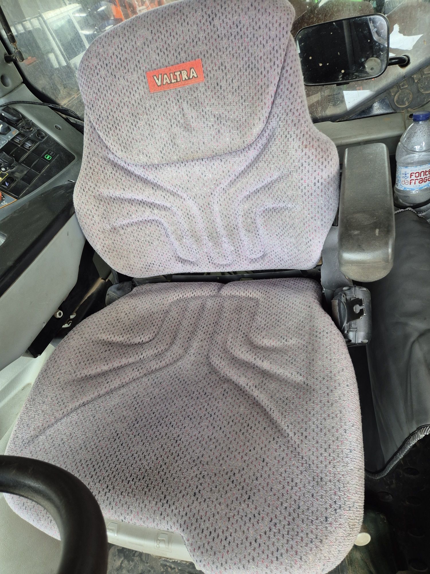 Trator valtra T183 direct