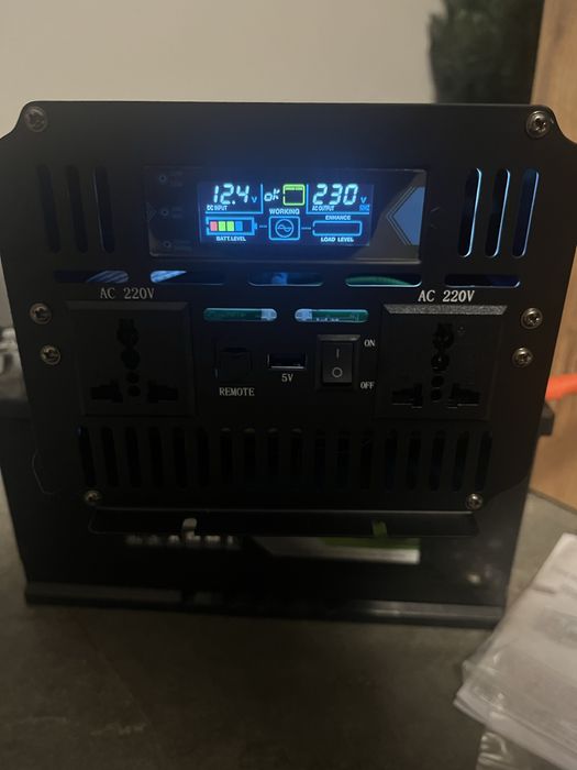 Потужний перетворювач Wimpex 2600W з зарядкою ИПБ 12 220 для котла