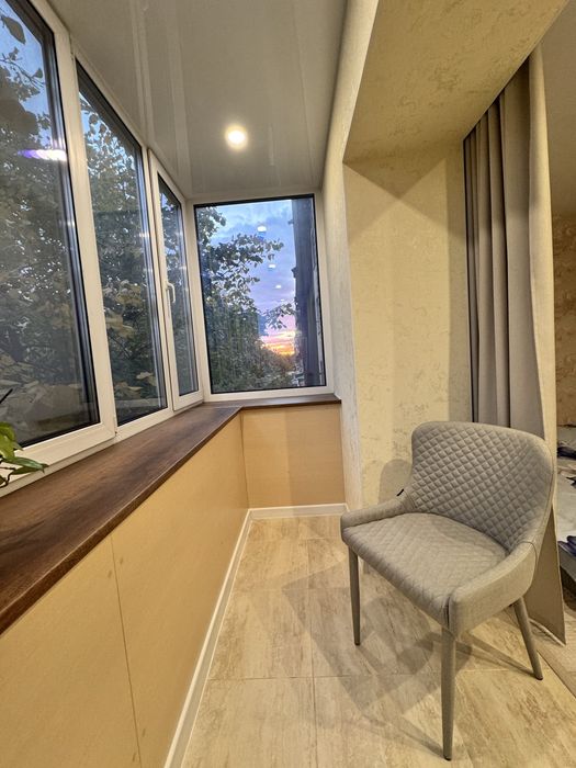 Продаж сучасної 3к.квартири після ремонту ,з видом на Соборну площу !