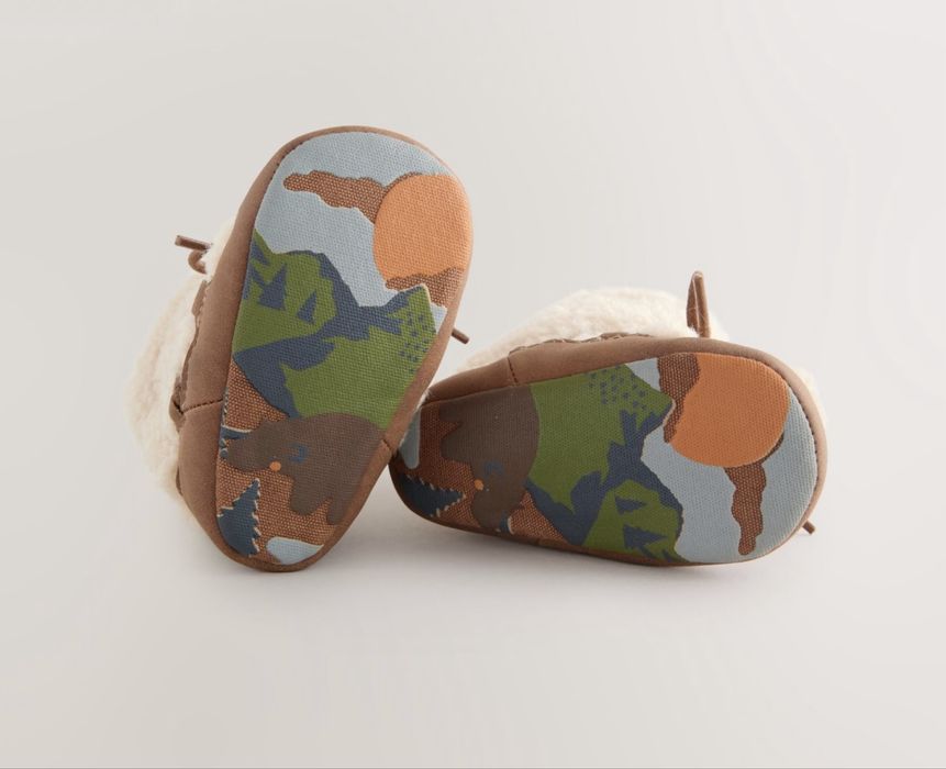 Теплі чоботи для немовляти