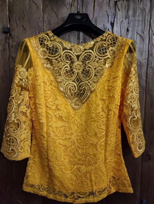 Eden Rose. Топ  Прет-а-Порте. Франция