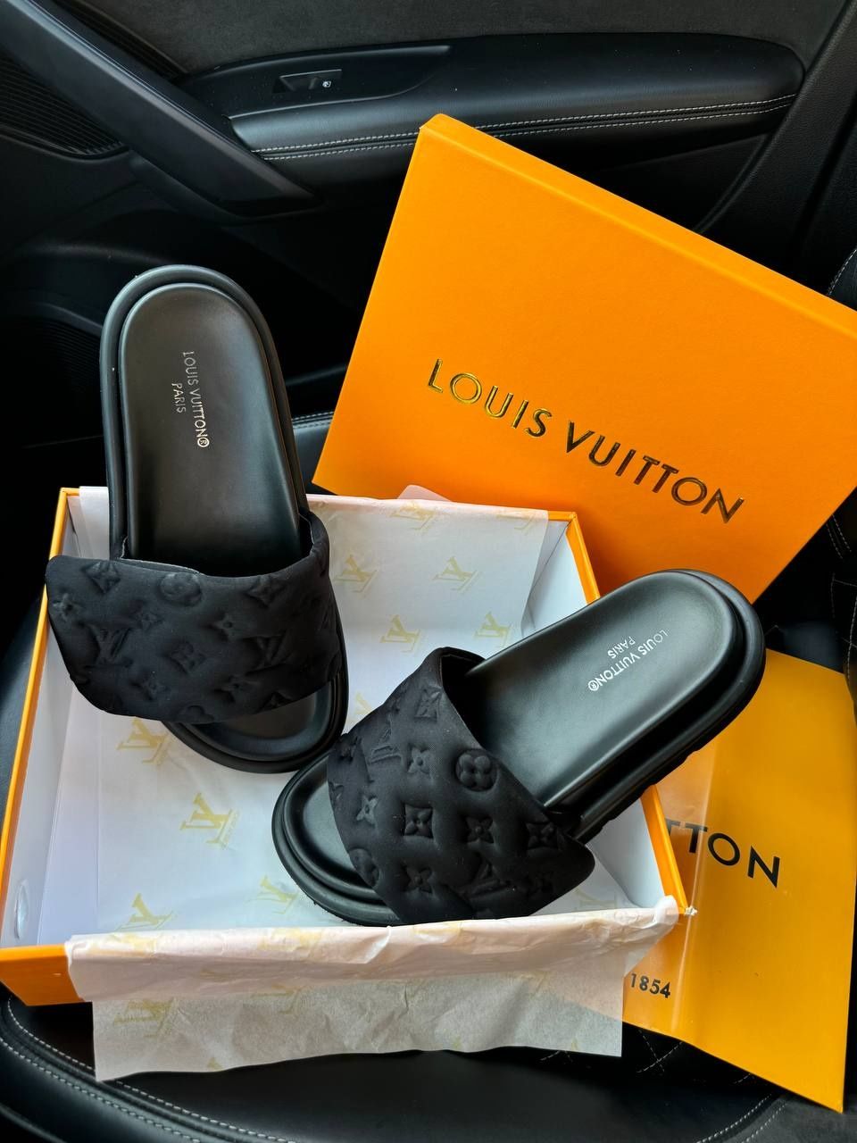 р36-41 Шльопанці Louis Vuitton Black