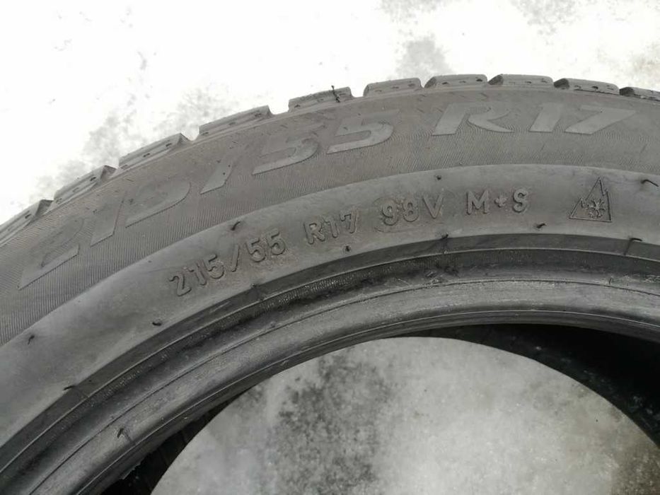 215/55R17 98V Pirelli Sottozero 3 шини бу зима 4 штуки