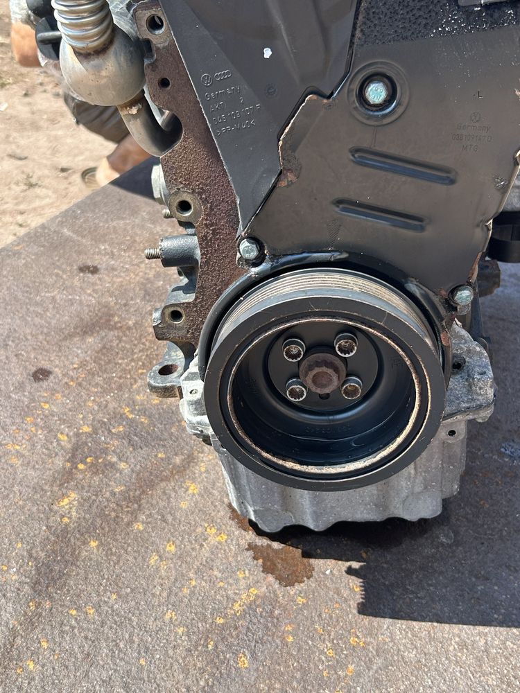 Двигун мотор VW Skoda Audi 1.9 TDI  BLS