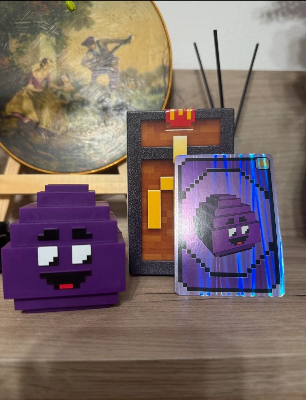 Figurka Kolekcjonerska Minecraft McDonald's Smocze jajo