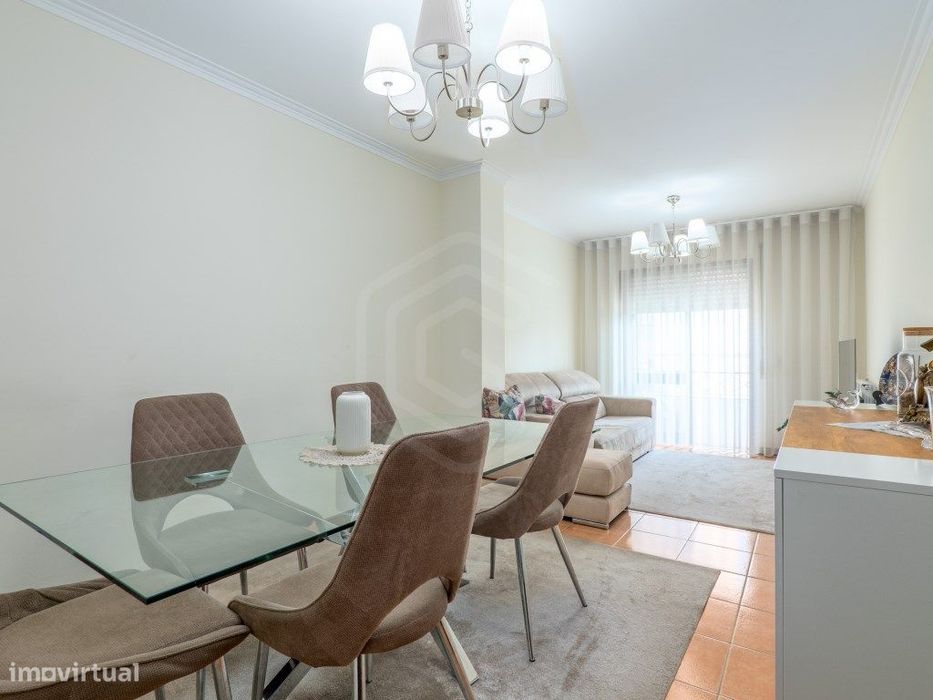 Apartamento T2 no centro de Esmoriz - 1.º andar, conforto e proximi...