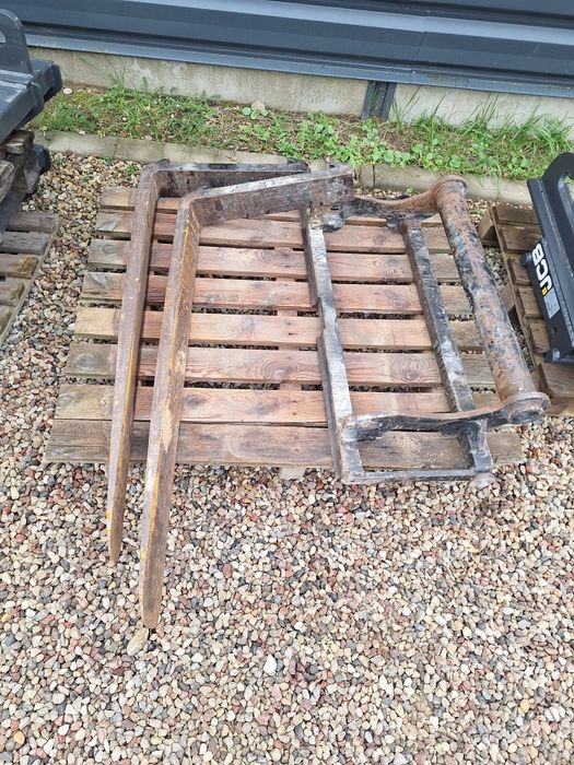 Widły do palet paleciak Manitou